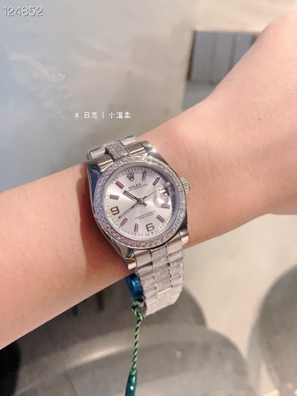 ブランド時計側面デザイン